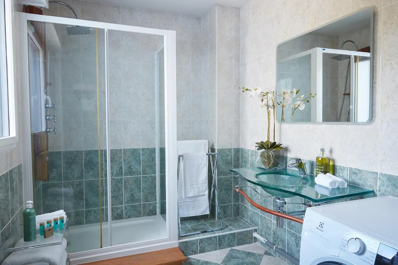 Un Appartement Penthouse D'Exception Sur Le Port De Vannes Apartment