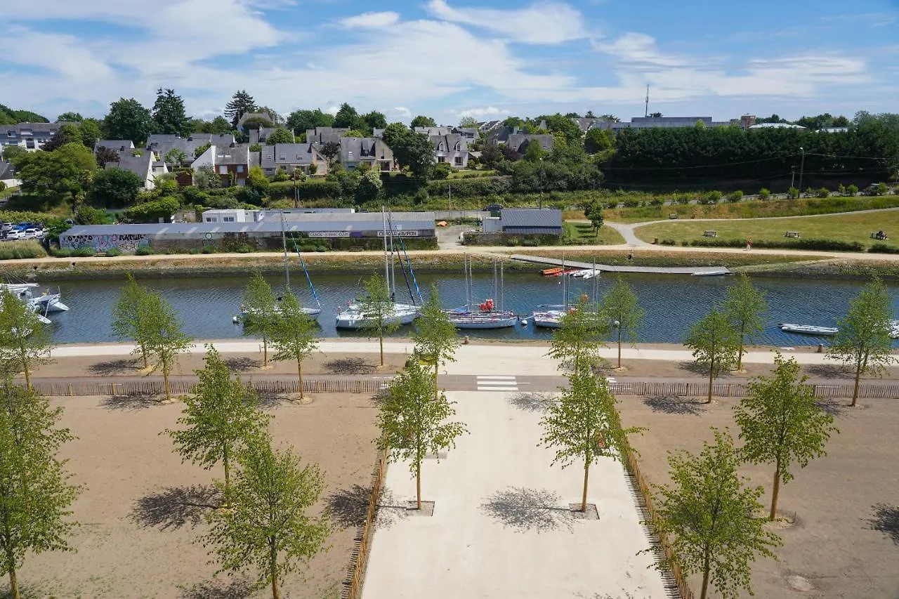 Un Appartement Penthouse D'Exception Sur Le Port De Vannes 0*,  France